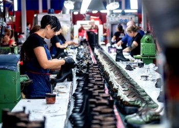 Calzado nacional en terapia intensiva: UTICRA denuncia que solo quedan 4.500 operarios en todo el país